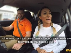 Amateur, Gros seins, Sucer une bite, Voiture, En levrette, Branlette thaïlandaise, De plein air, Pov