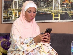 Arabisch, Grosser arsch, Grosser schwanz, Blasen, Hundestellung, Natürlichen titten, Jungendliche (18+), Titten