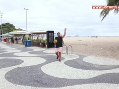 I tricked the heterosexual ones into munching me