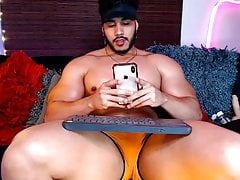 spanish muscled guy Steven with a delicious cum