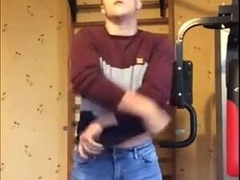 Macho Amateur Twunk Milking on Cam