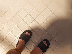 Master Ramon jerks off in hot black shorts on the public toilet, hot