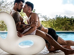 Outdoor gay fuck with Boomer Banks & Ricky Roman