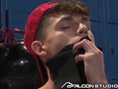 coach bonks tasty Towel lad twink In Locker Room