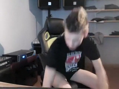 Horny boy wank on cam 5