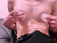 【submissive Male】nipple Masturbation By Nippledome