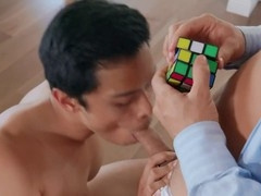 Reality dudes Max Blairwood and Eli Hunter compete: Solving a puzzle cube before getting off!