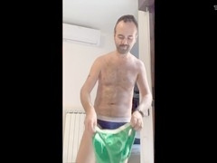 Raw solo play, unshorn amateur, reaching climax