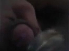 Amigao roludo gozando no vidro 3