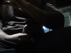 Ya lo tenía más duro ya casi se me iba a salir la leche