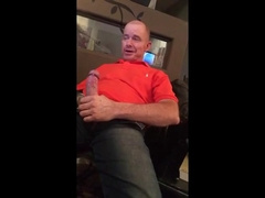 Str8 daddy jerking watching porn 2