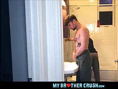 2 Hot Straight Stepbrothers Drew Dixon And Ethan Chase Fuck In Family Bathroom After observing Each Other nude