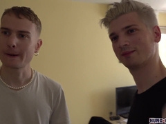 They jism phat, shooting meaty jizz all up each other