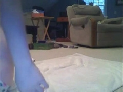 Nice sissy jerks off on her own face