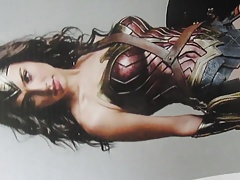 Gal Gatot Wonder Woman CumTribute