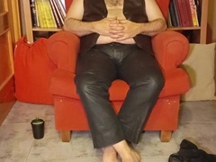 Highly abjecting Jerk Off Instructions with countdown.