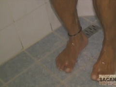 CHRISTIAN j. WITH THE DANILO PRATES ROLLER AFTER CATCHING IT STRIKING WAVING IN THE TUB