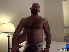 Muscle bear bareback with cumshot