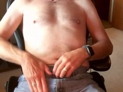 KingKunga draining and shooting a stream