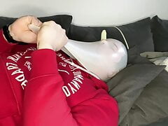 BHDL - LATEXGLOVE BREATHPLAY - LATEXGLOVE BREATHING WITH ZIP TIE ON THE COUCH -