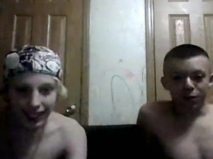 2 Teen Guys Fun Wank On Cam