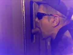 Gloryhole: Texas State student 18+ Brings Me Big Dick at Night