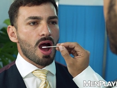 Hunky Koki Castillo has his asshole examined and plowed by Viktor Rom