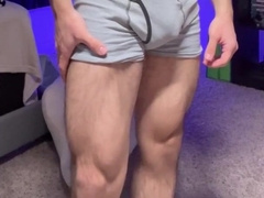 MUSCLED FELLOW JACKS HIS LOLLIPOP WHILE FLEXING