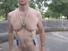 Caged slave Sklave-Franzd experiences anal plug torment in public