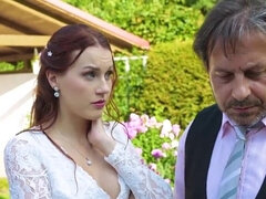 Большой член, Большие сиськи, Невеста, Рогоносцы, Чешки, На природе, От первого лица, Рыжие