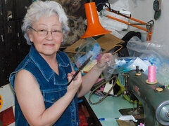 Большая жопа, Волосатые, Лесбиянка, Лизание, Белье, Зрелые, Киски, Сиськи