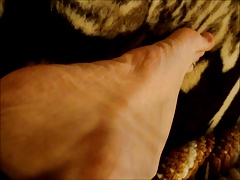 Nana moves her sexy foot