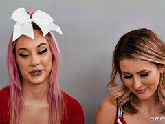 Anaal, Vingeren, Sportzaal, Handbeurt, Likken, Tepels, Kut duiken, Rok