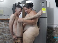 Tante, Grote kont, Grote lul, Keuken, Latijnse vrouw, Rijpe lesbienne, Moeder die ik wil neuken, Moeder