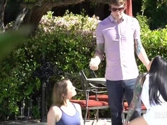 Большая жопа, Брюнетки, Глубокая глотка, Фетиш, Белье, На природе, Тату, Втроем