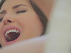 Tussi, Braunhaarige, Erotisch, Hardcore, Lecken, Masturbation, Natürlichen titten, Muschi