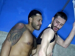 Twink fucked bareback by Viktor Rom