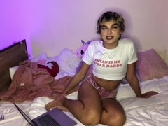 Femboy Angel Jules Rates your Manmeat! two