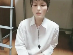 イケメン日本人のオナニー!最後は立ち上がって大量射精!002