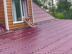 Fellow humps nicely-shaped man in the window of the palace disregarding the roof -187