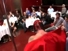 Awesome muscled stripper uses is cock