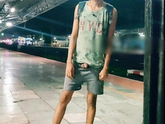 Sumptuous Bootie Wants Orgy With Long Unshaved Manmeat