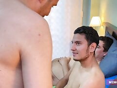 2 Horny Str8 Dudes Fucking Gays