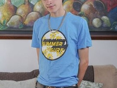 Jean Farelo looks hot with piercings and while nutting