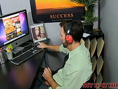 Athletic boss Bryan Slater anal fucks employee Shane Frost