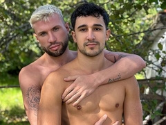 Friendly and somewhat public fuck (El Aleman and Dragon Rojo)