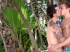 Outdoor passionate no condom lovemaking with young lad and jock