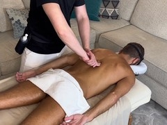 Horny dad gets aroused during massage session with a new masseur