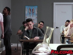 Tattoed stud pounding guys hole after rimming and sucking