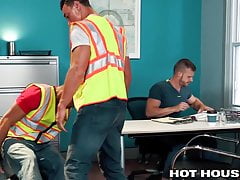 Injured Construction Worker Fucked In Hospital Waiting Room